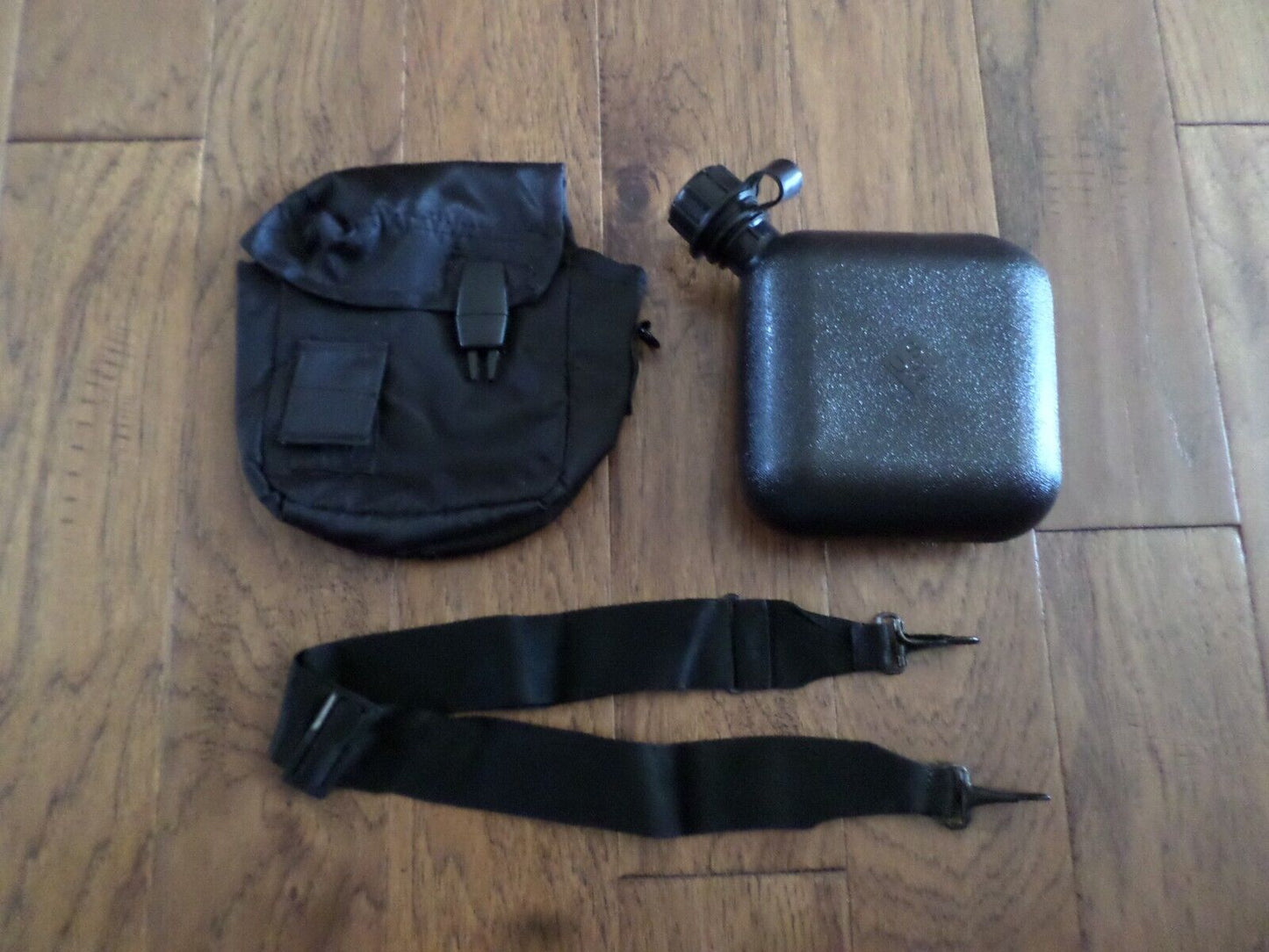 U.S MILITARY STYLE 2 QUART BLACK TACTICAL CANTEEN + COVER + STRAP NOS