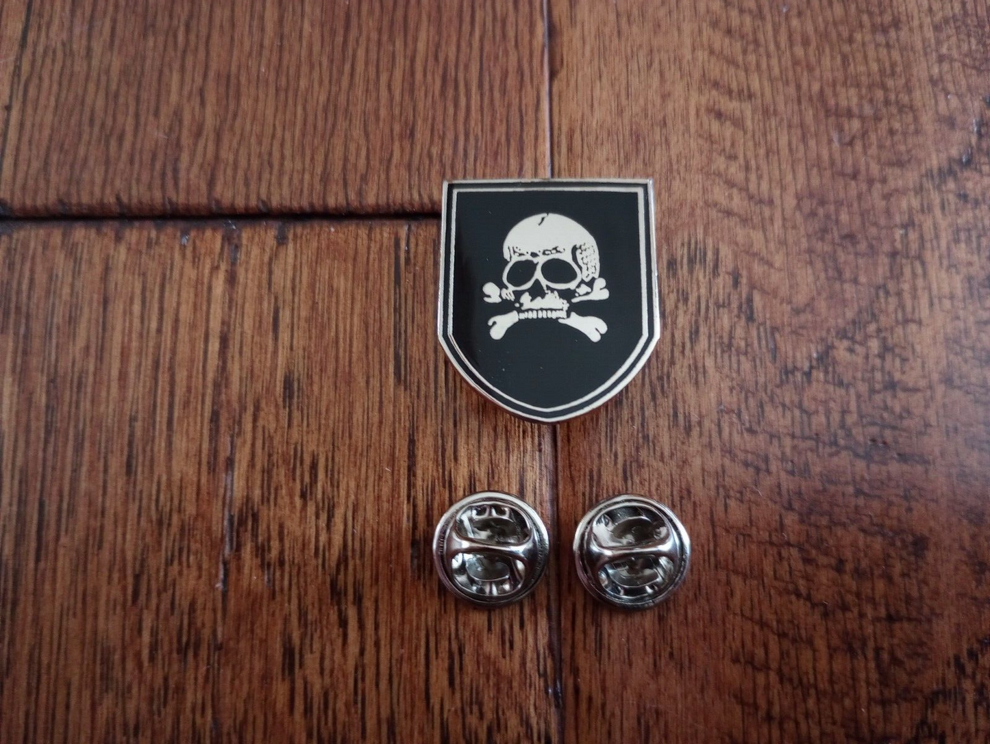 PANZER SKULL AND BONES HAT PIN LAPEL DOUBLE POST PIN