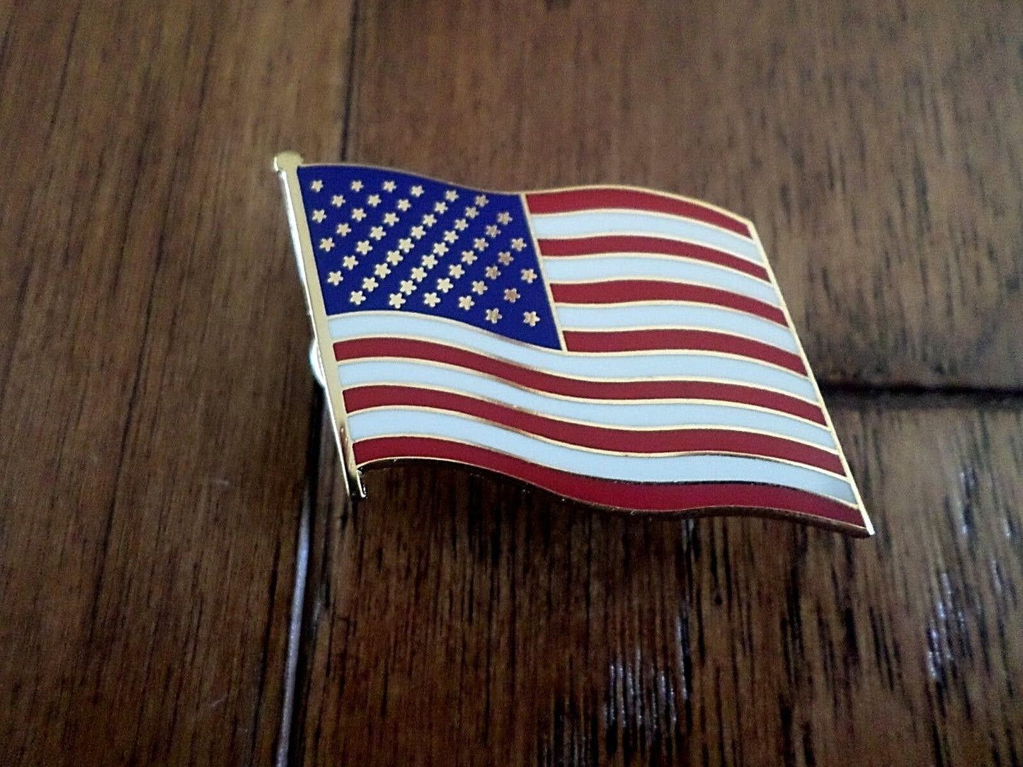 U.S.A AMERICAN WAVY FLAG HAT PIN LAPEL PIN DOUBLE POST PIN