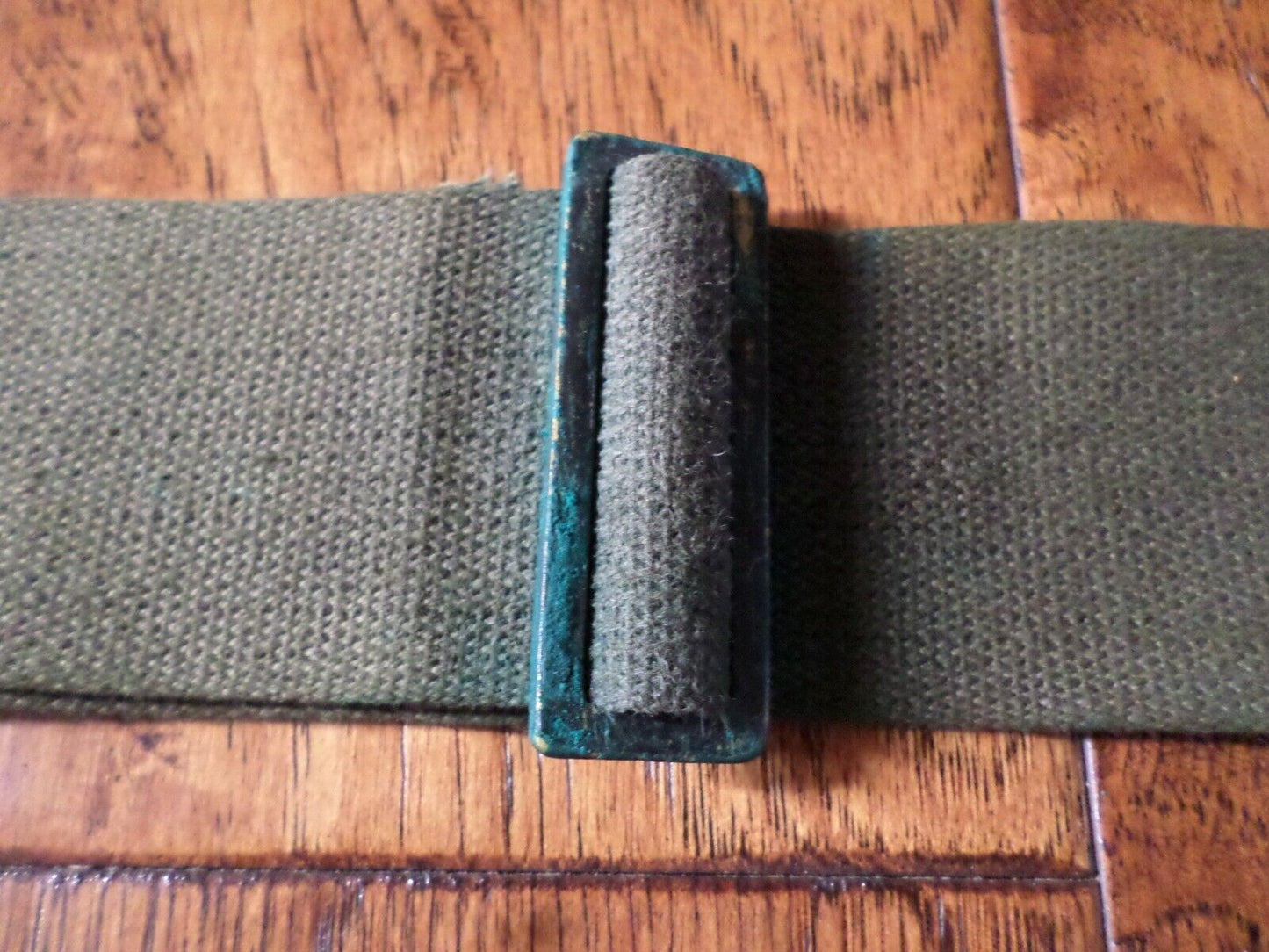 GENUINE U.S MILITARY ISSUE UTILITY STRAP  DATED 1950 VIETNAM KOREAN WAR ERA