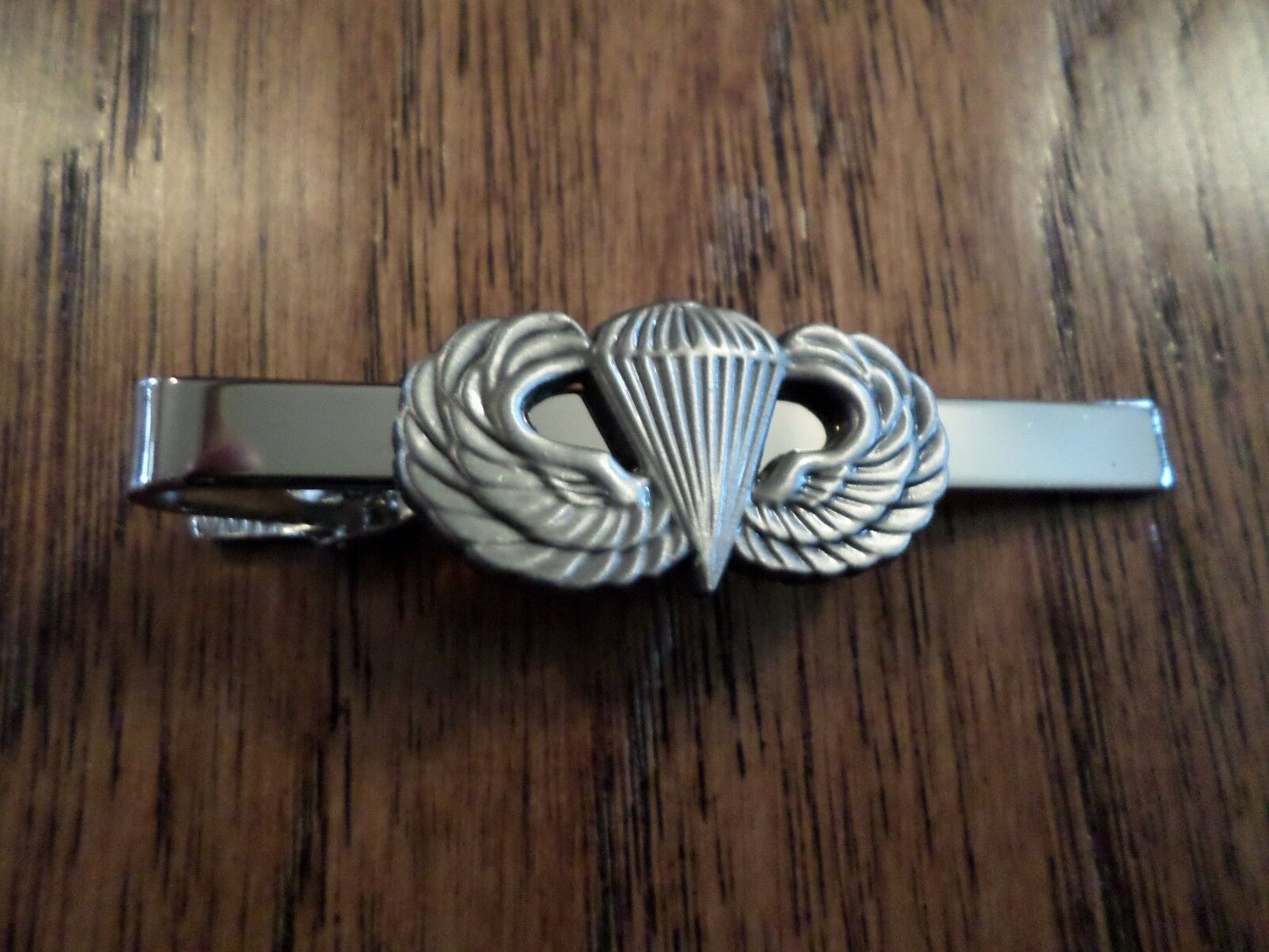 U.S MILITARY ARMY PARATROOPER JUMP WINGS TIE BAR TIE TAC U.S.A MADE