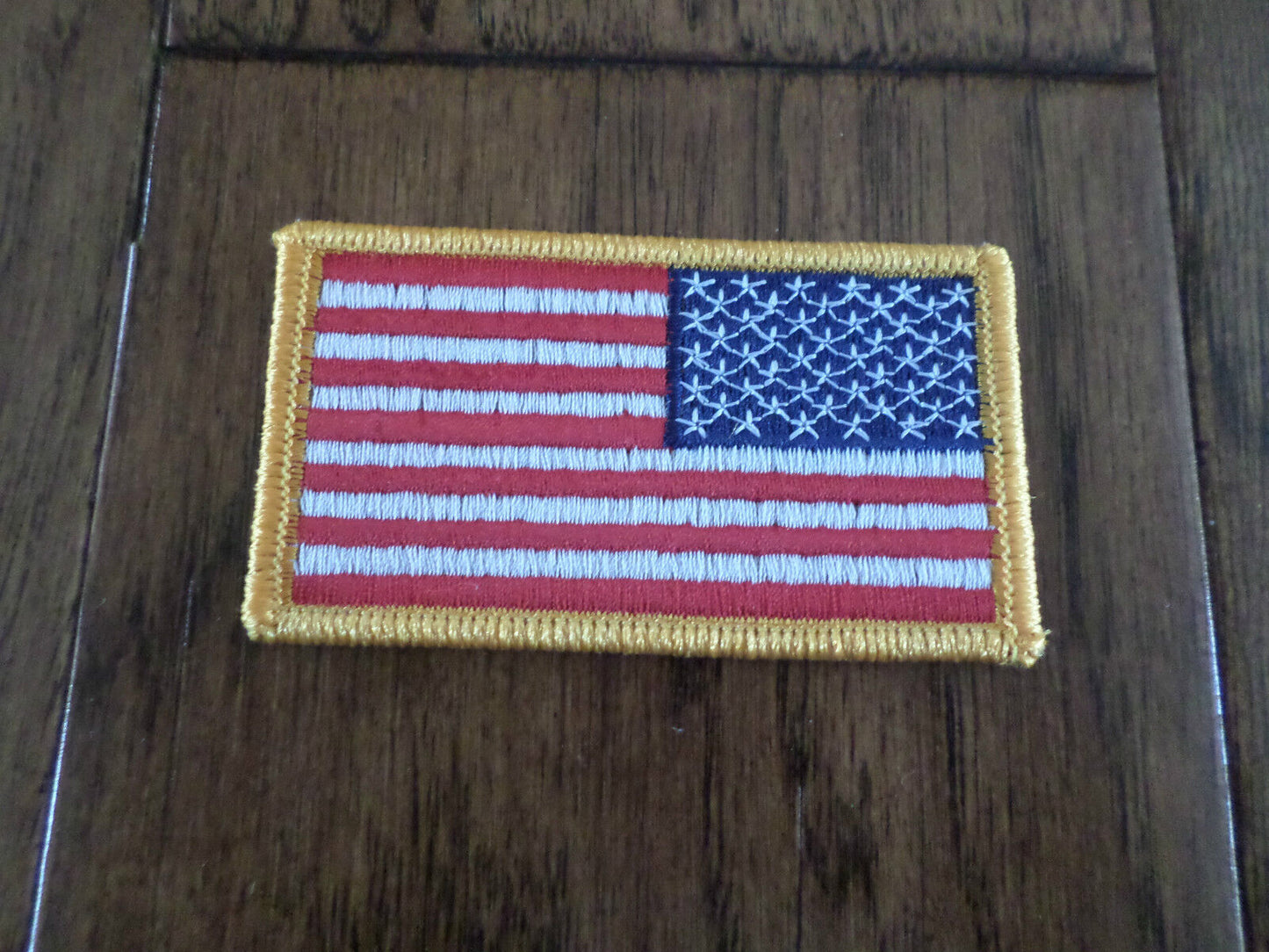 U.S MILITARY ISSUE AMERICAN FLAG SHOULDER SLEEVE PATCH  FULL COLOR  U.S FLAG