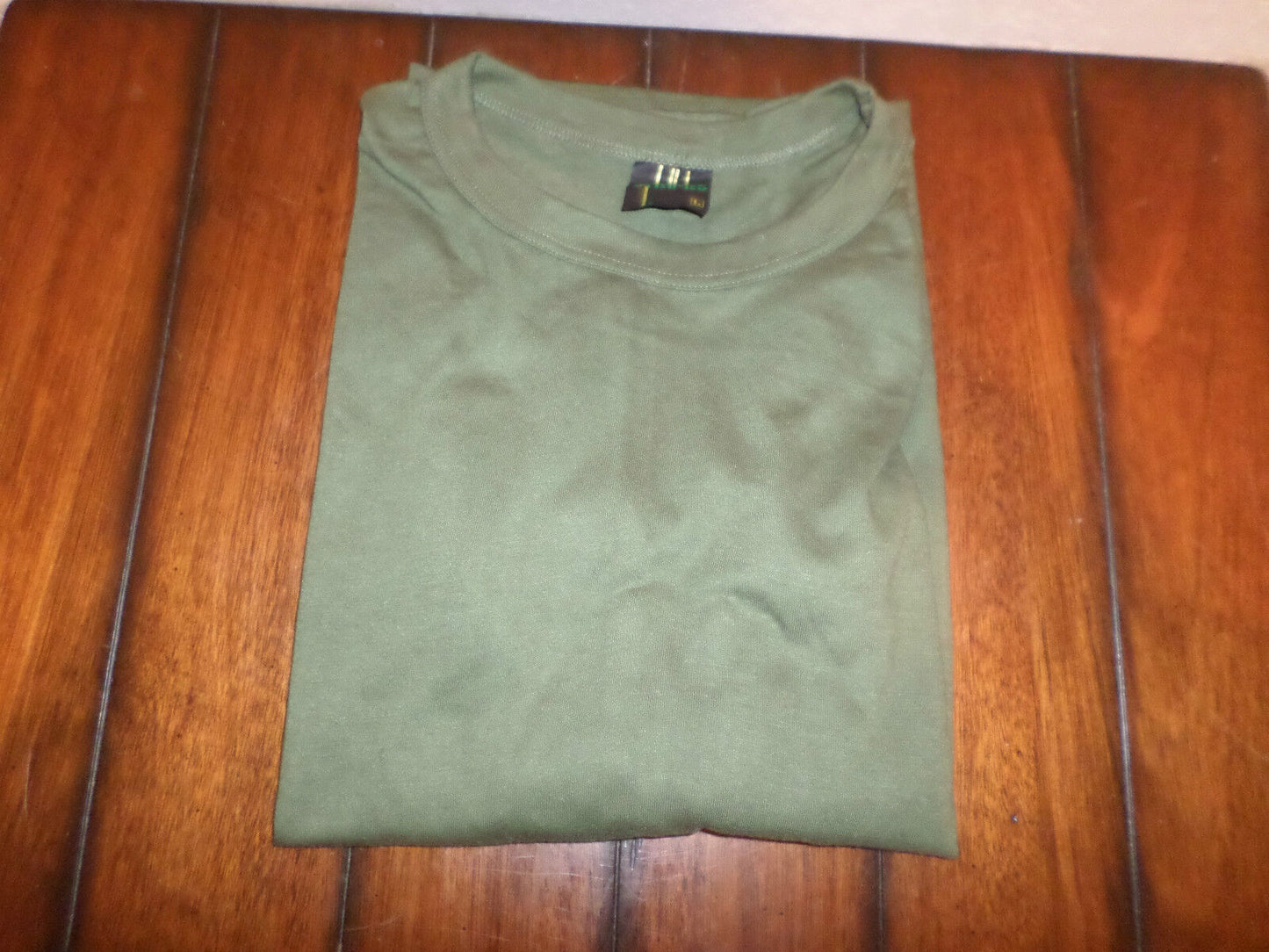 MILITARY STYLE OD GREEN LONG SLEEVE SHIRT SIZE LARGE MADE IN THE U.S.A