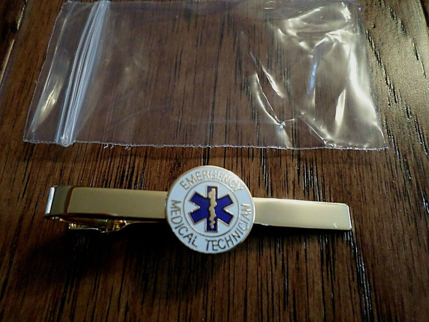 EMERGENCY MEDICAL TECHNICIAN TIE BAR TIE TAC MADE IN THE U.S.A  EMT AMBULANCE