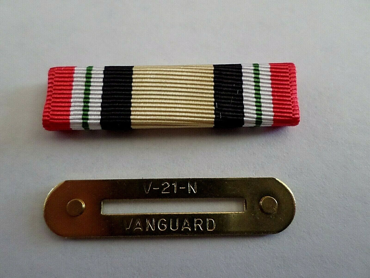 IRAQ CAMPAIGN SERVICE RIBBON WITH BRASS RIBBON HOLDER U.S MILITARY VETERAN