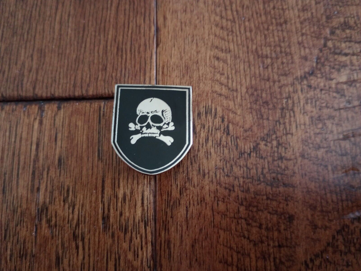 PANZER SKULL AND BONES HAT PIN LAPEL DOUBLE POST PIN