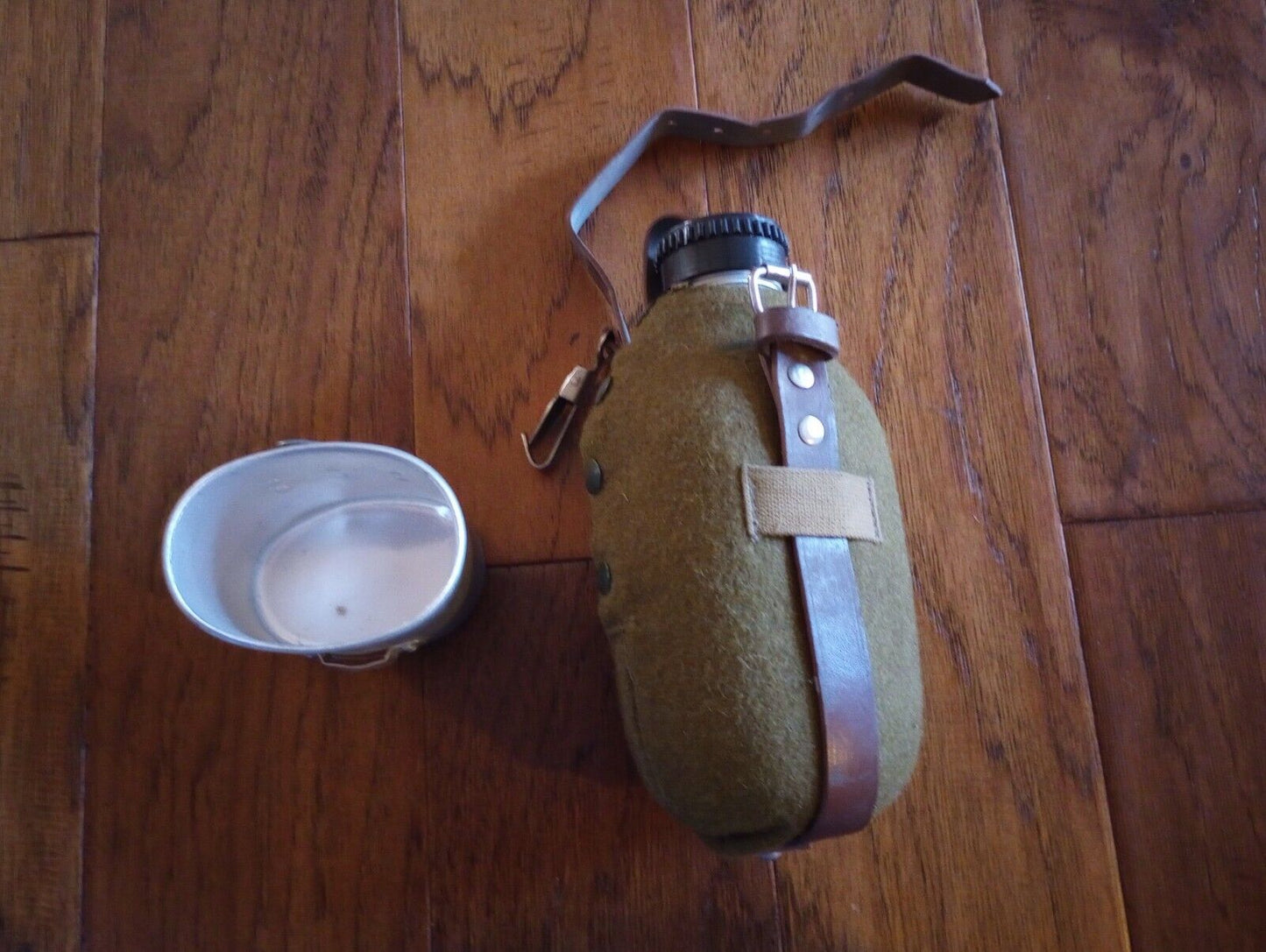 Romanian Army Military Canteen With Cup & Cover 32 ounce Genuine Water Bottle