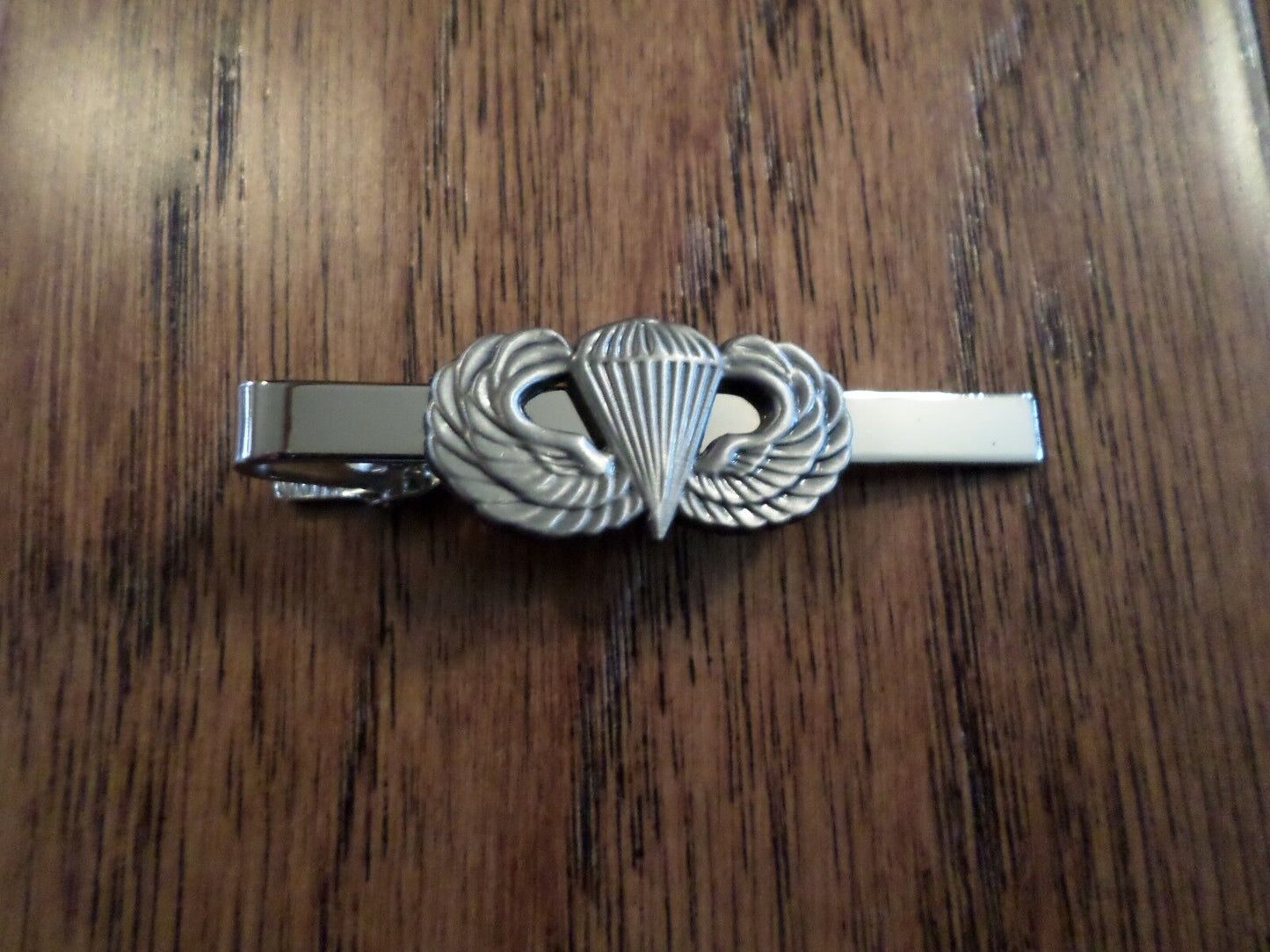 U.S MILITARY ARMY PARATROOPER JUMP WINGS TIE BAR TIE TAC U.S.A MADE