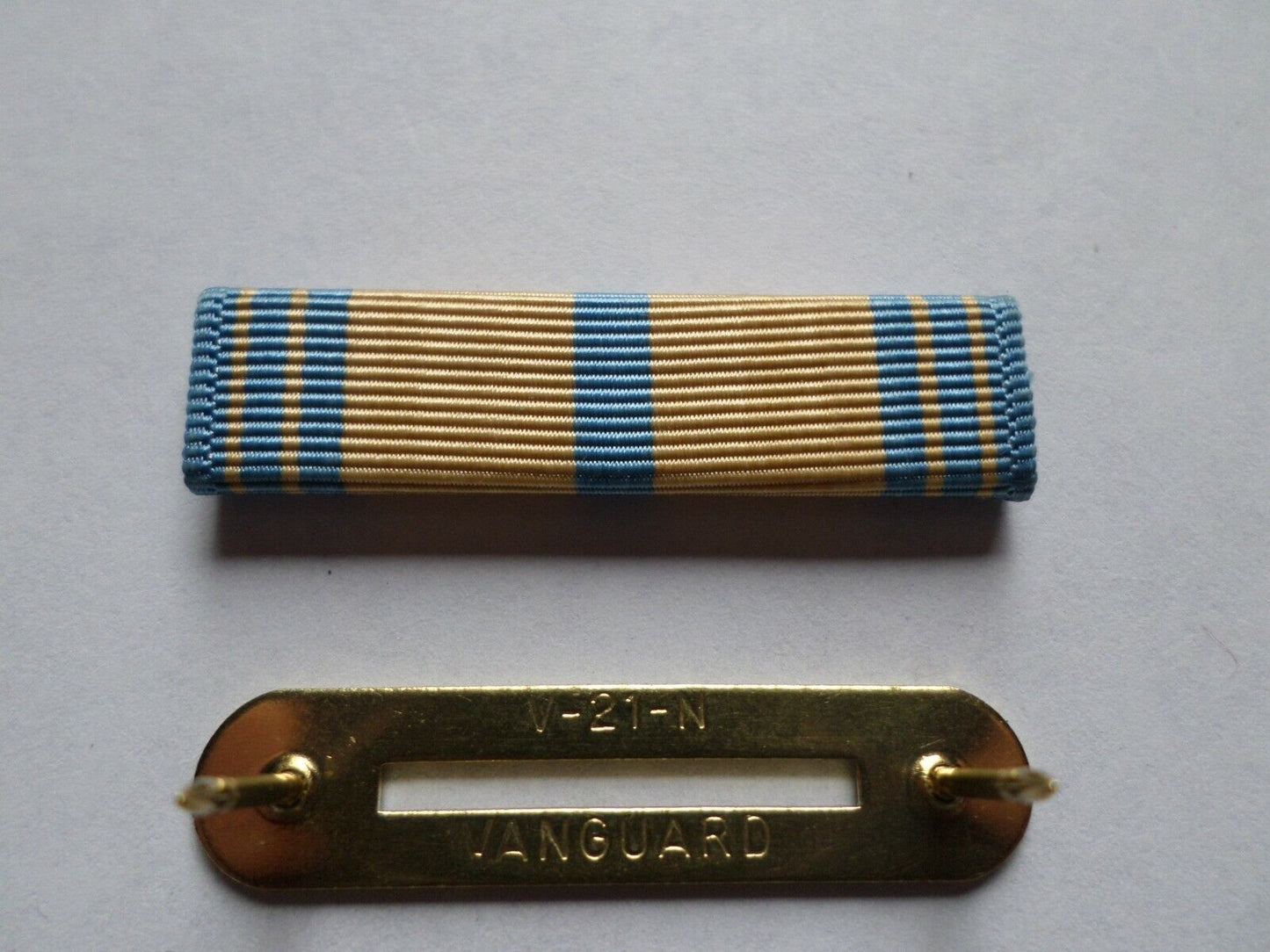 AIR FORCE ARMED FORCES RESERVE RIBBON WITH BRASS RIBBON HOLDER US MILITARY ISSUE