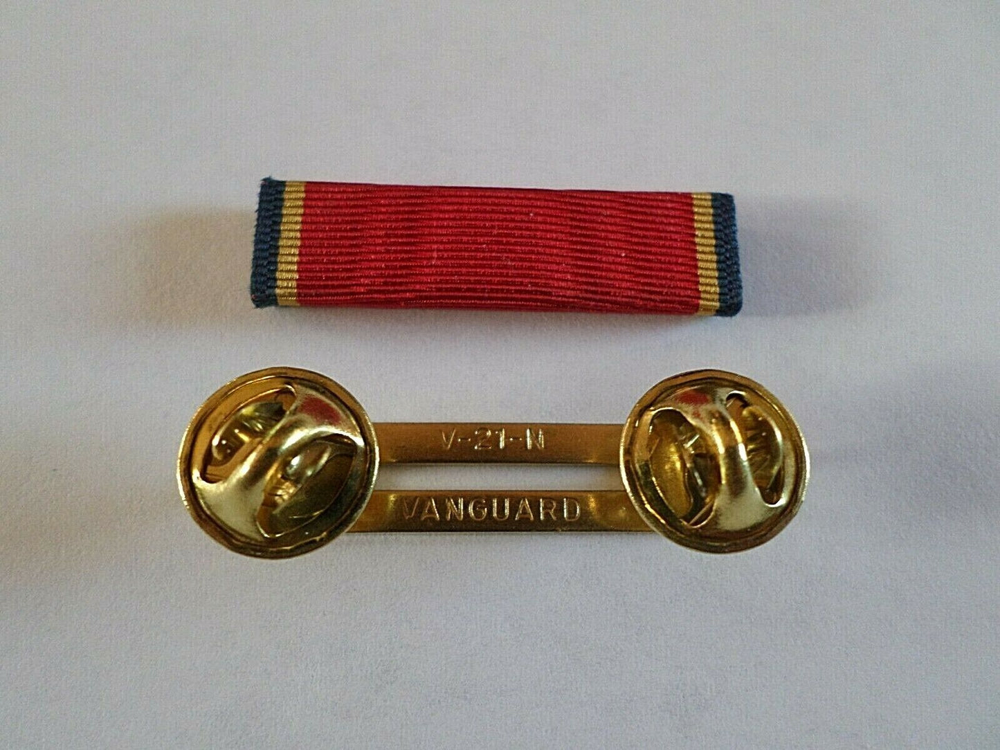 NAVY RESERVE RIBBON WITH BRASS RIBBON HOLDER US MILITARY ISSUE VETERAN