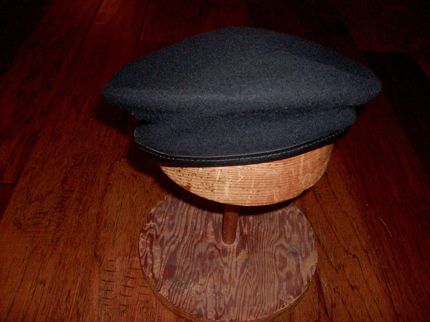 U.S MILITARY ISSUE BLACK WOOL BERET MADE IN THE U.S.A BANCROFT SIZE 7 1/4