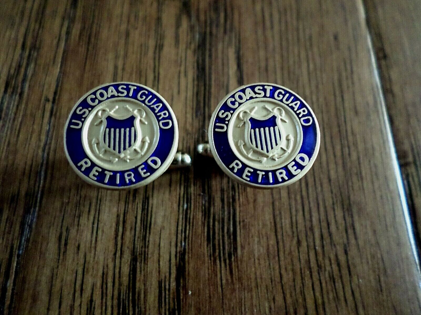 COAST GUARD RETIRED CUFFLINKS WITH JEWELRY BOX 1 SET CUFF LINKS BOXED